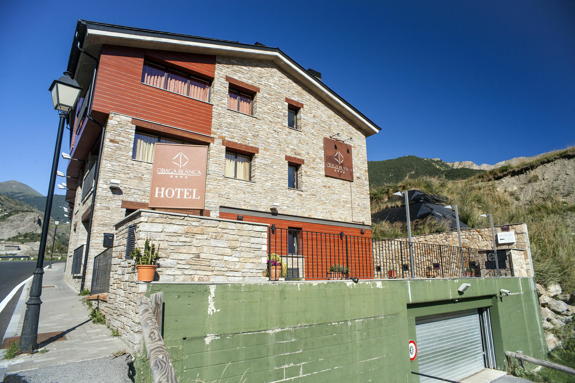 Obaga Blanca & Spa Canillo Exterior photo
